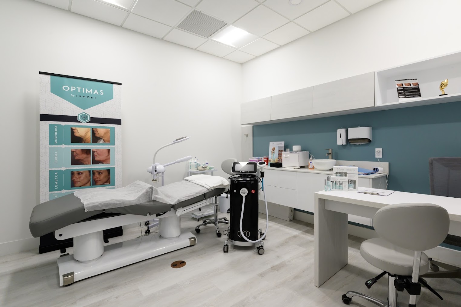 AestheteMed clinic reception and treatment area